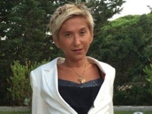 tmc replay laura ou une sensuelle rencontre